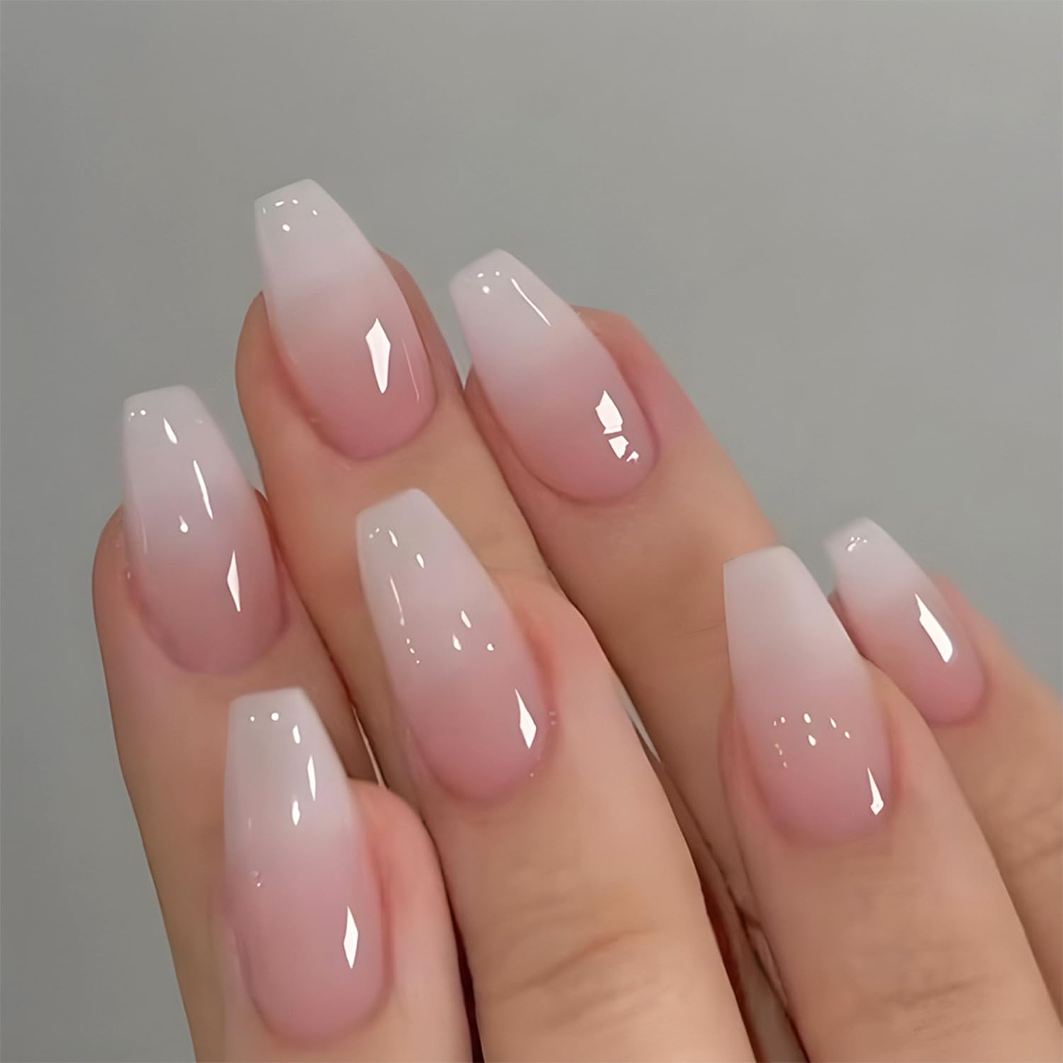Nail Art Glossy - A Set Of 24 Glossy Short