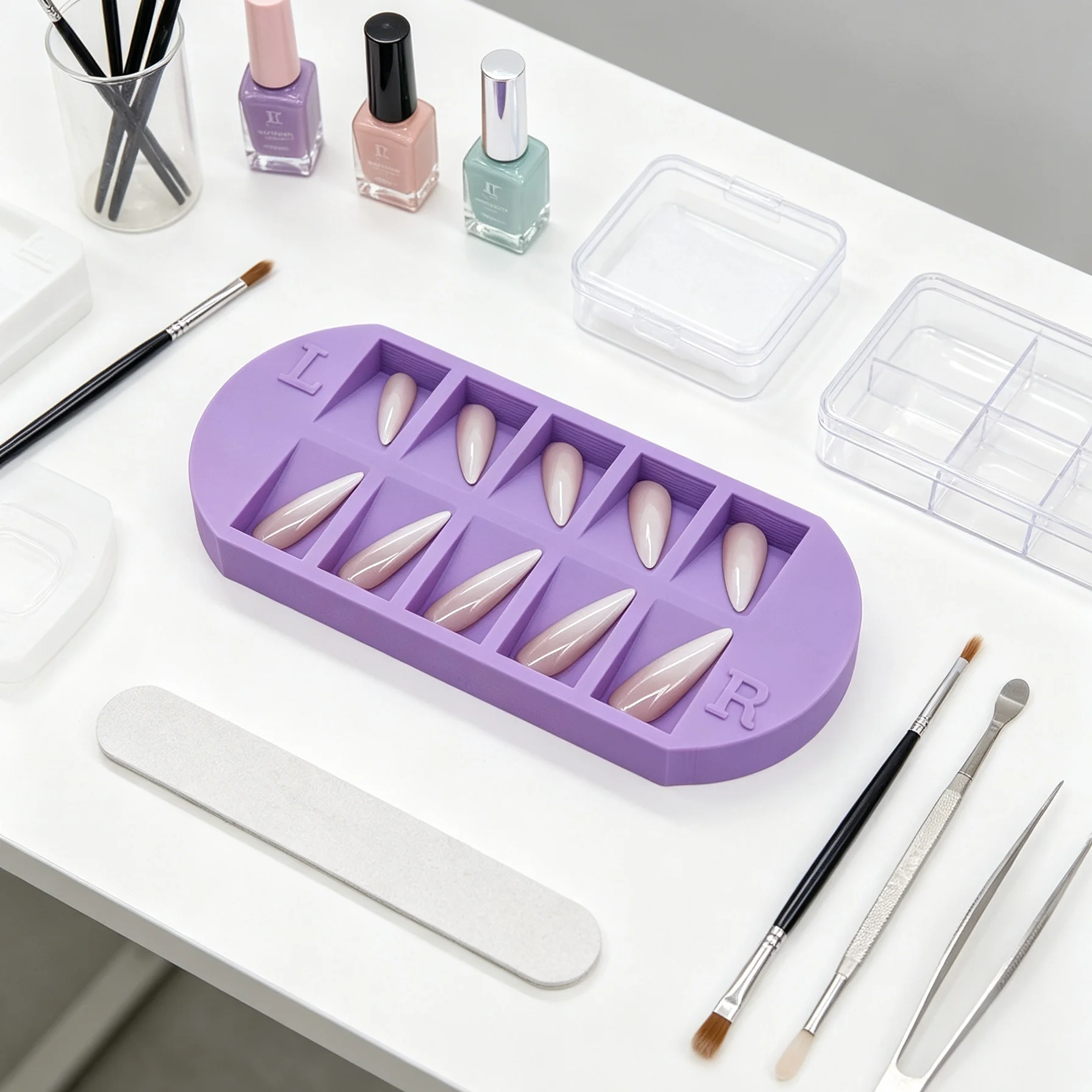 8-Grids Nail Tip Storage Tray  - огляд і ціна Nail Art Overlay